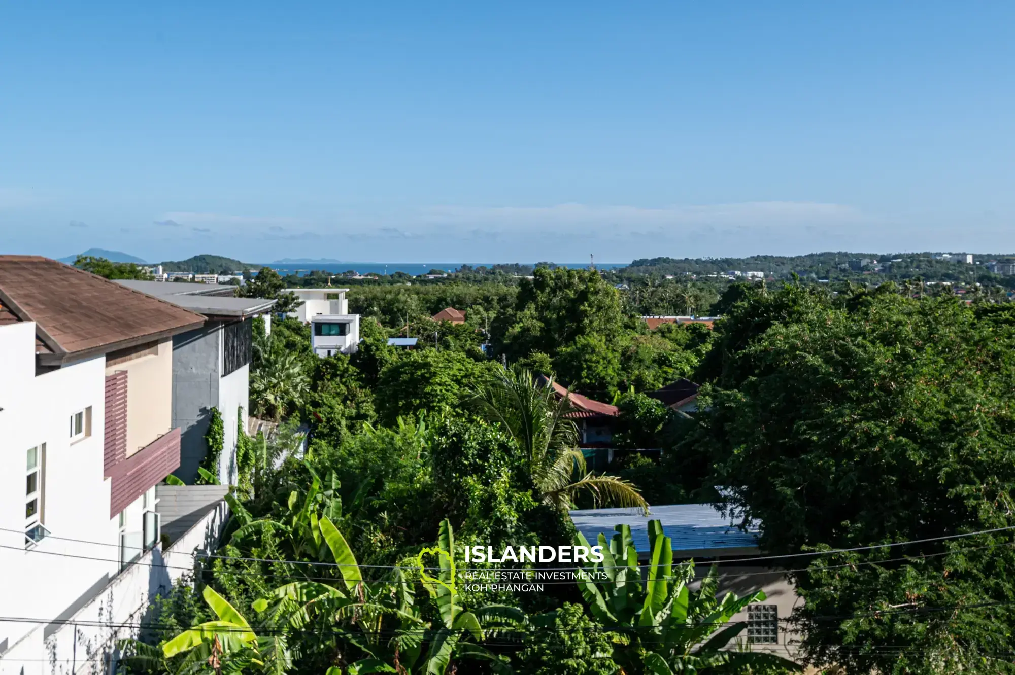 Villa Zerova - High Standing 3-Bedroom Villa with Rooftop and Seaview