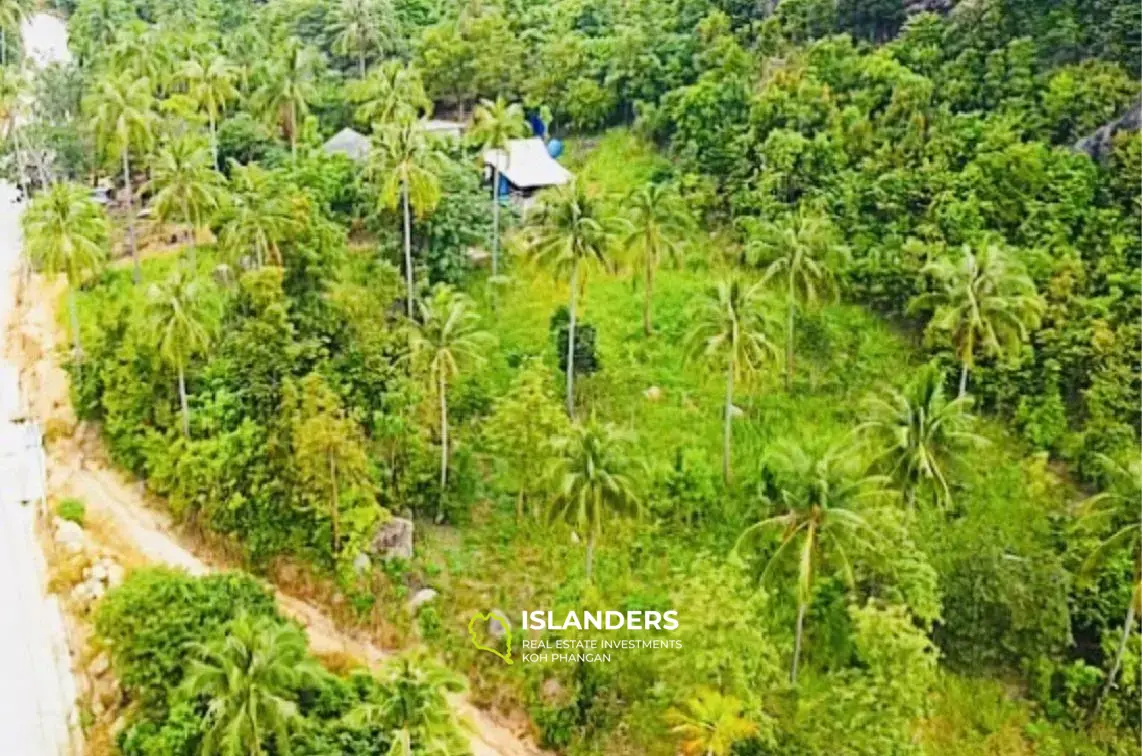 Overlooking TongNaiPanNoi Beach, beautiful sea views