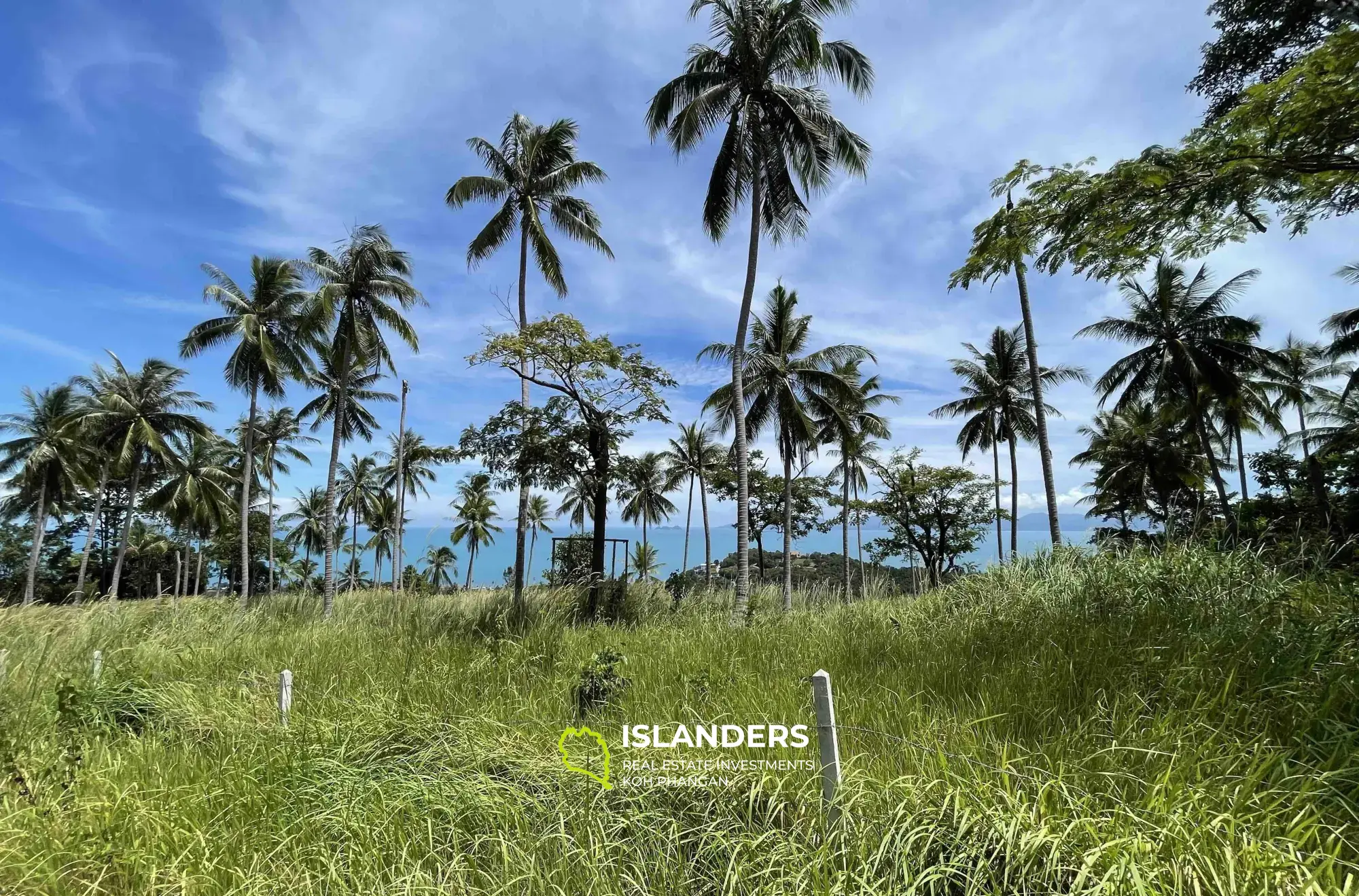 7,6 Rai Étonnant Terrain avec Vue sur la Mer à 180 Degrés à Bang Por