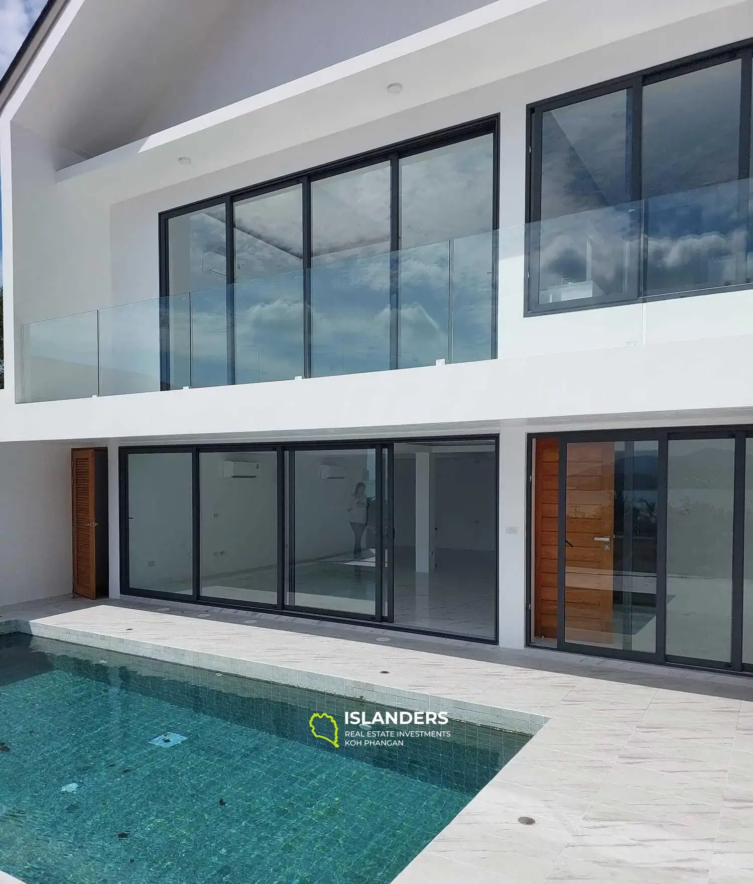 Newly Built Sunset View Villa in Bangrak for Sale