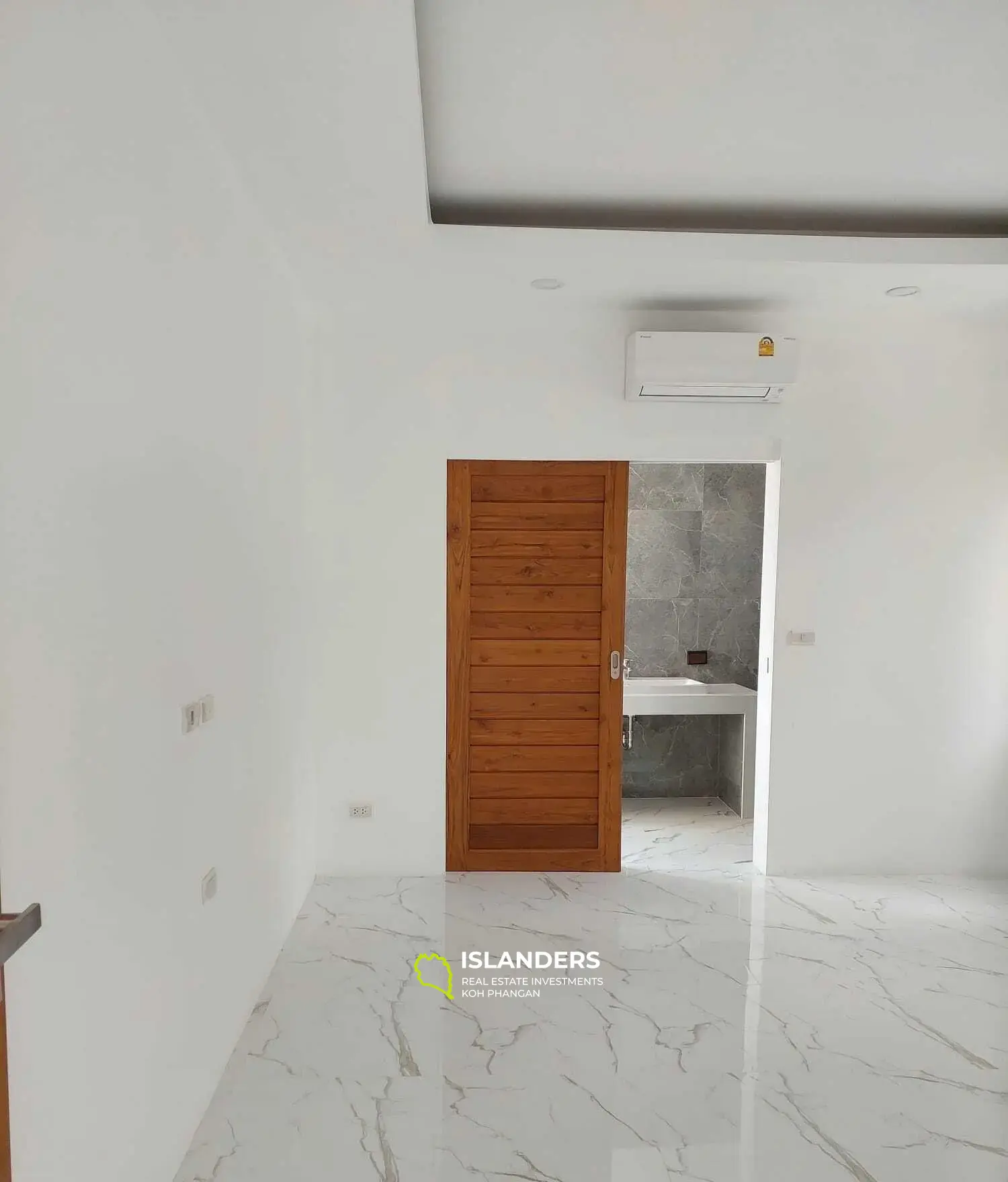 Newly Built Sunset View Villa in Bangrak for Sale