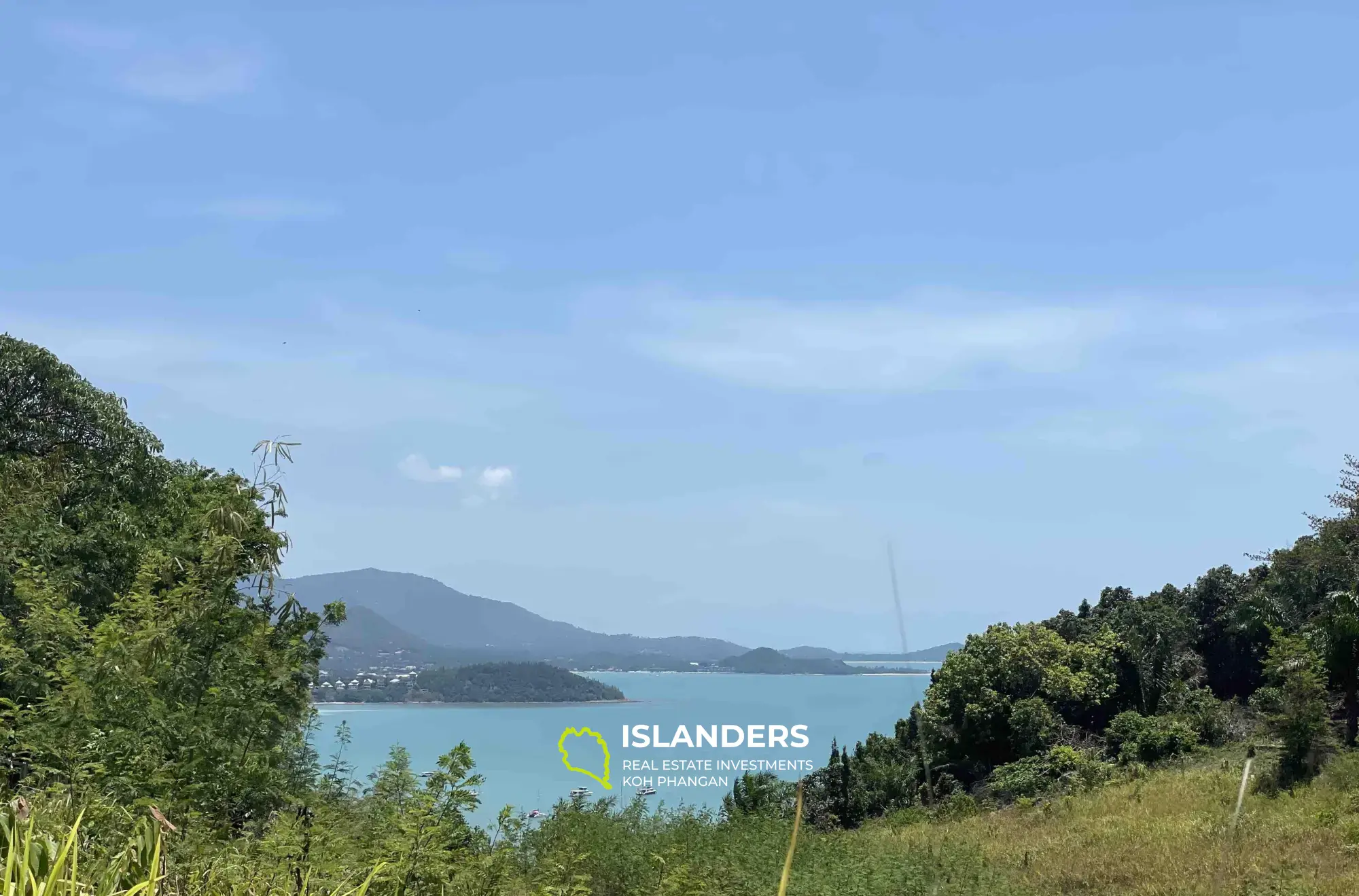 Terrain avec vue sur la mer et surplombant la baie de Bangrak à vendre