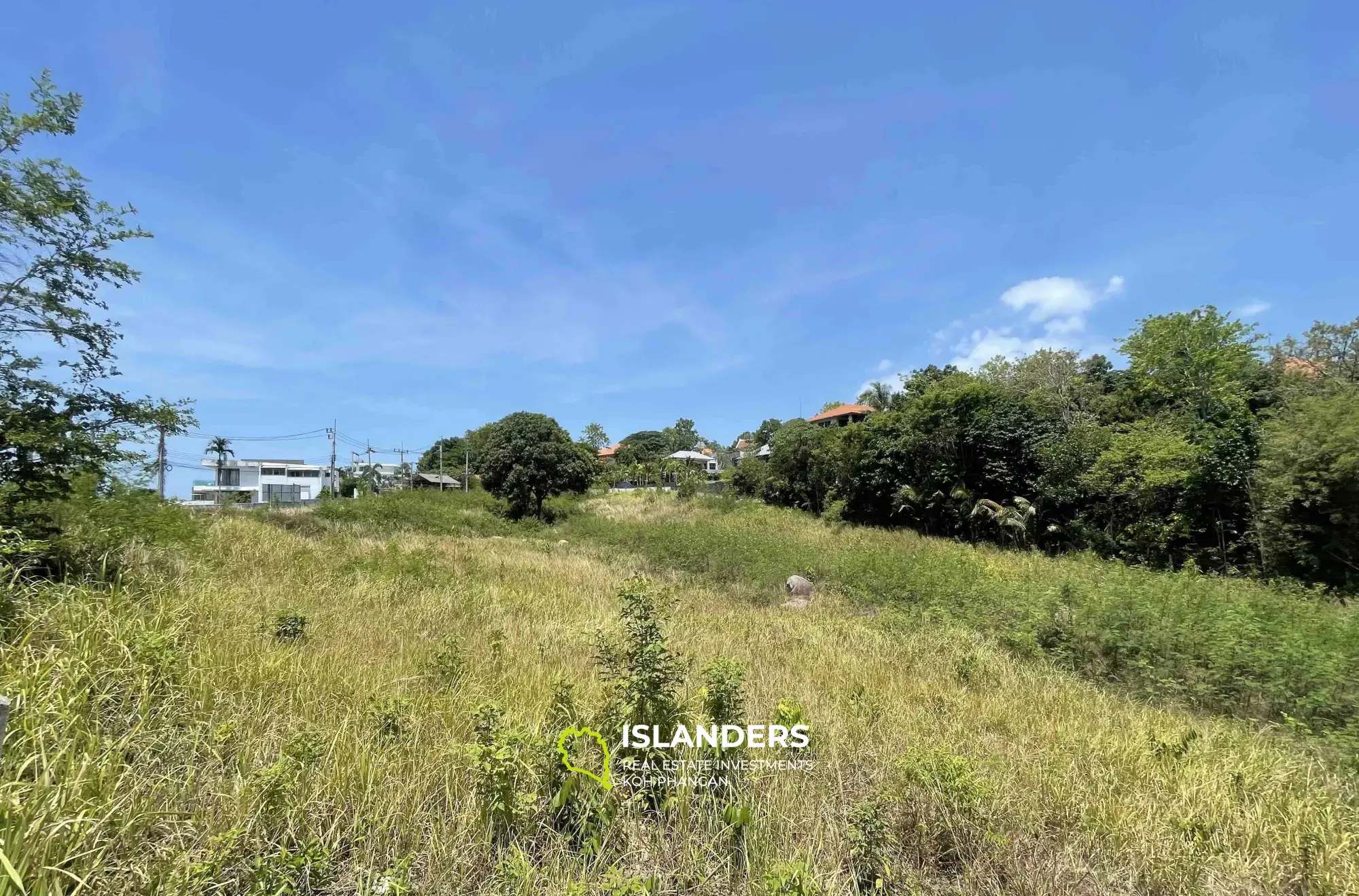 Terrain avec vue sur la mer et surplombant la baie de Bangrak à vendre