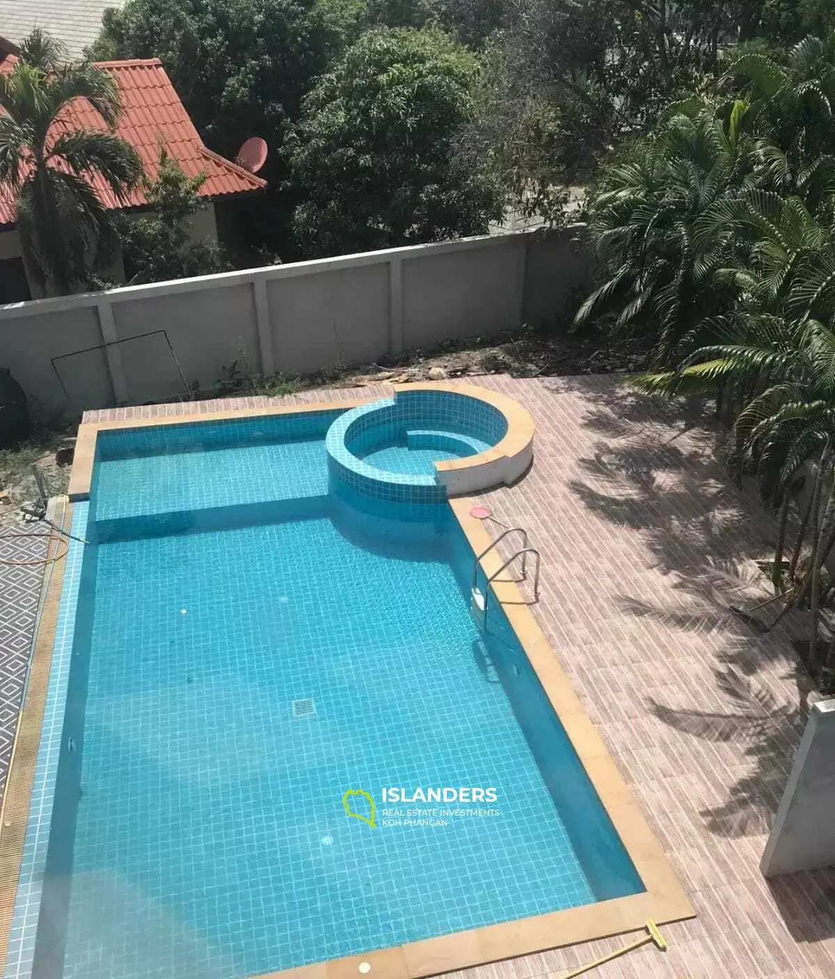 24-Zimmer-Hotel zum Verkauf in Samui