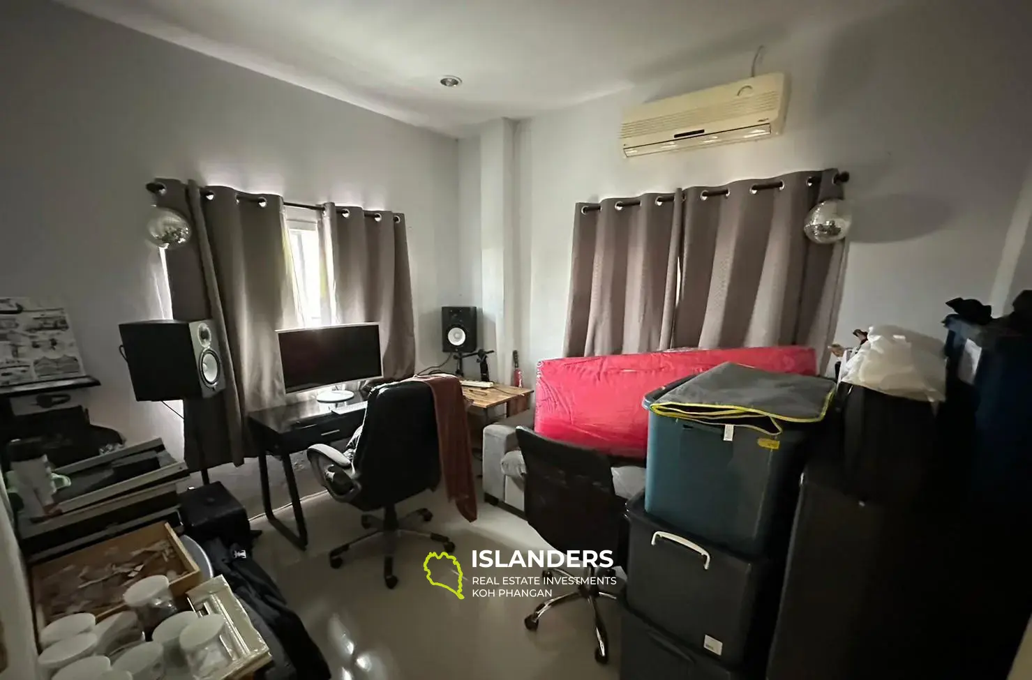 Дом с 3 спальнями и частным бассейном в Банграке на продажу
