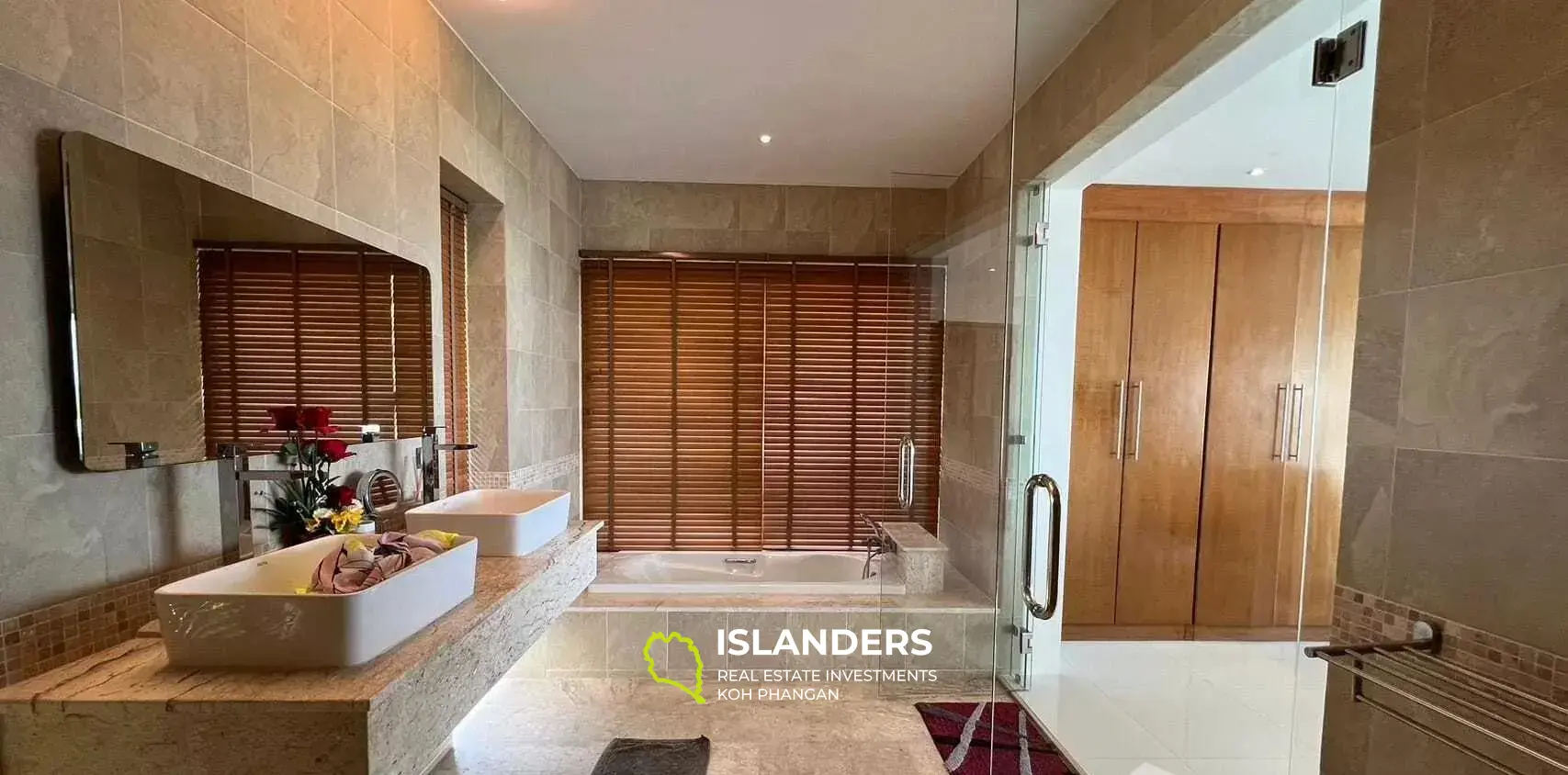 Modern 3 Bedroom Seaview Pool Villa in Taling Ngam