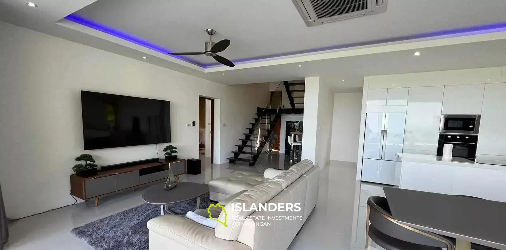 Modern 3 Bedroom Seaview Pool Villa in Taling Ngam