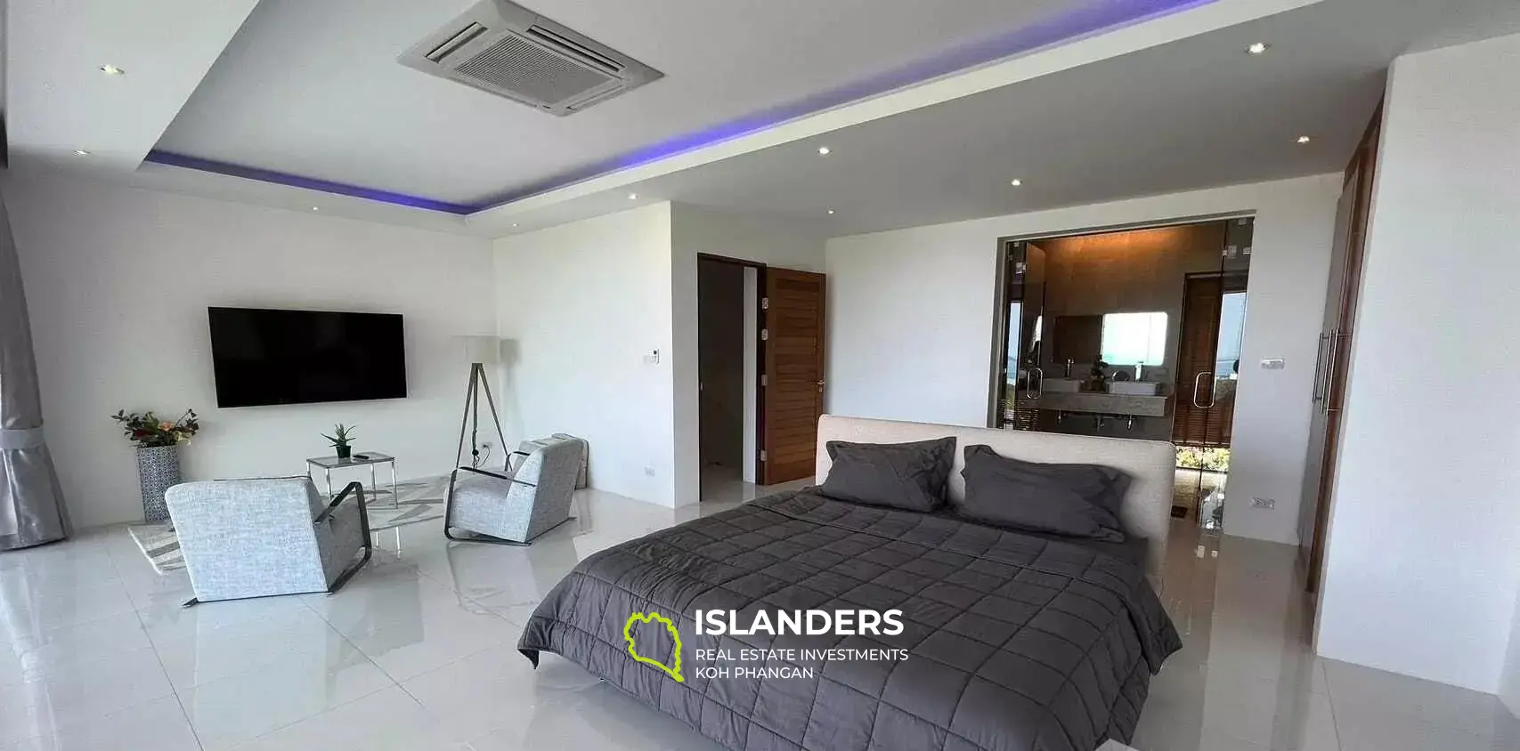 Modern 3 Bedroom Seaview Pool Villa in Taling Ngam