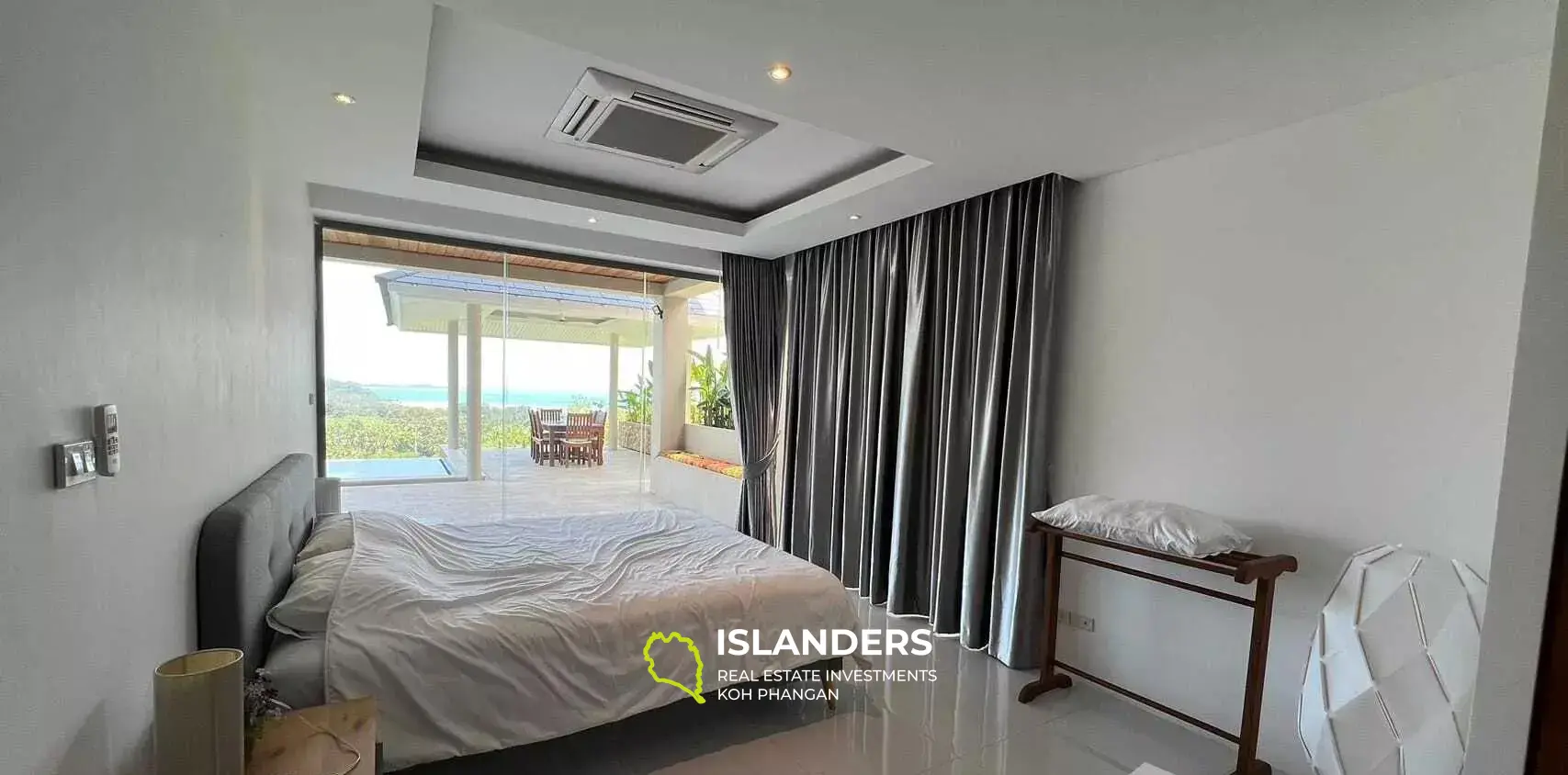 Modern 3 Bedroom Seaview Pool Villa in Taling Ngam