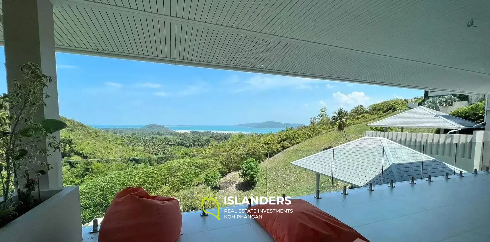 Moderne Poolvilla mit 3 Schlafzimmern und Meerblick in Taling Ngam