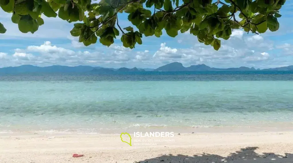 Incroyable terrain paradisiaque sur l'île de Koh Rap