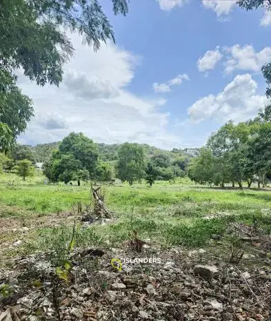 Flat Land in Choengmon with Mountain View