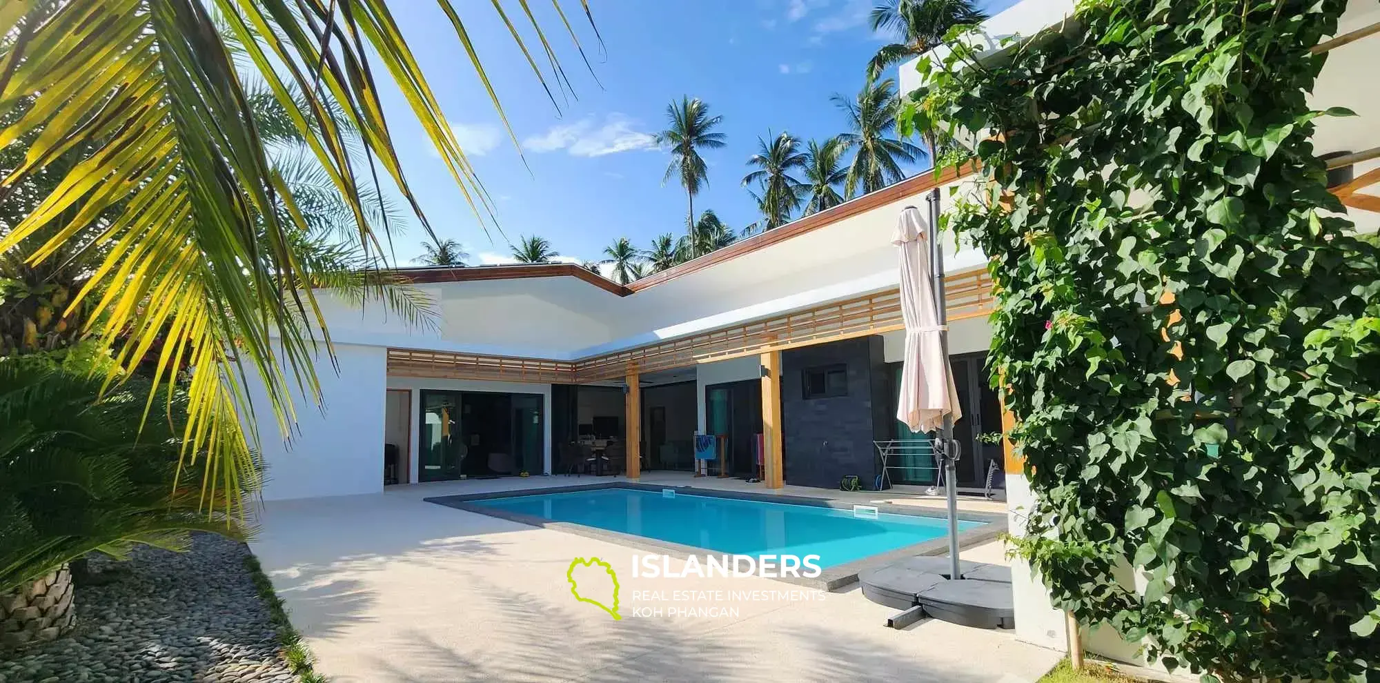 3-Bedroom Pool Villa in Quiet Lamai for Sale