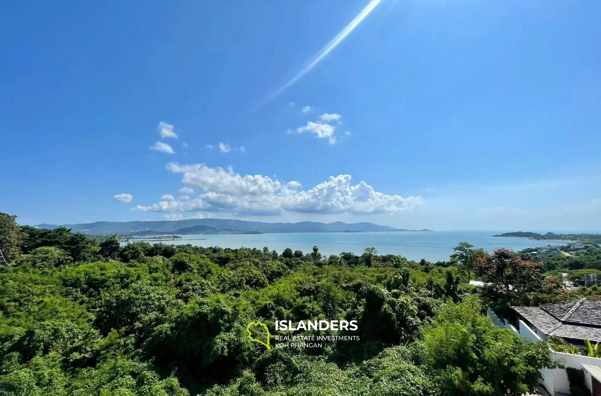 Terrain de 1 265 m² avec vue sur la mer à Plai Laem à vendre