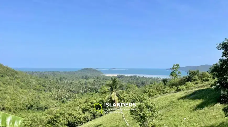 Terrain de 1 696 m² avec vue imprenable sur la mer à Taling Ngam