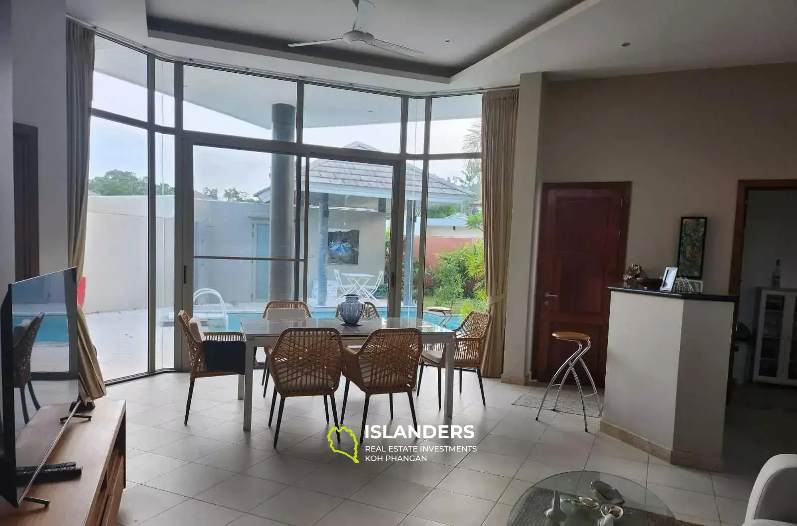 Villa de 3 chambres avec piscine à Lipa Noi à vendre