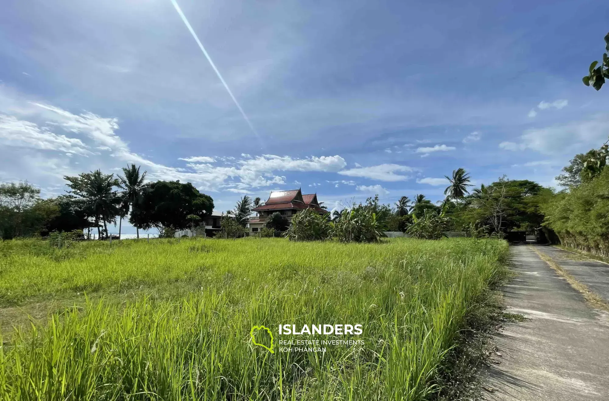 Flat Land Near the Beach in Lipa Noi for Sale