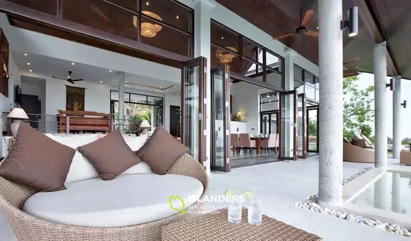 Luxury Villa with Stunning Views in Lamai for Sale