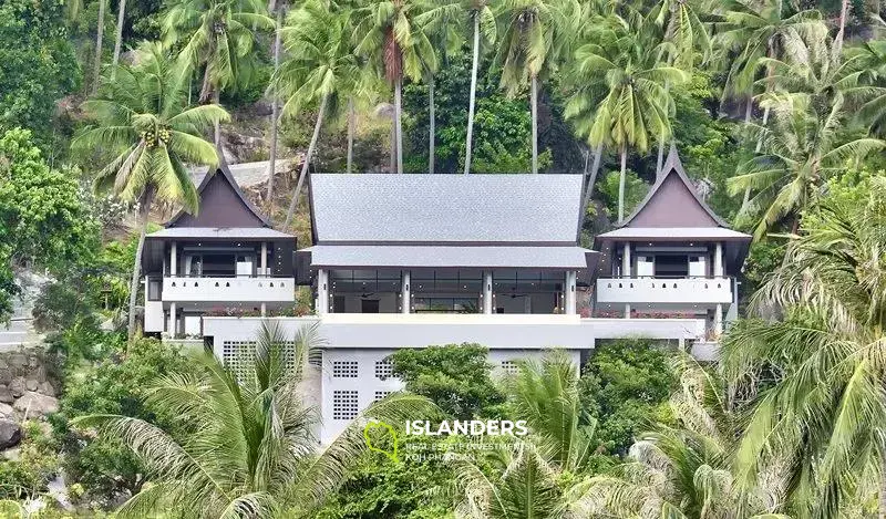 Villa de luxe avec une vue imprenable à Lamai à vendre