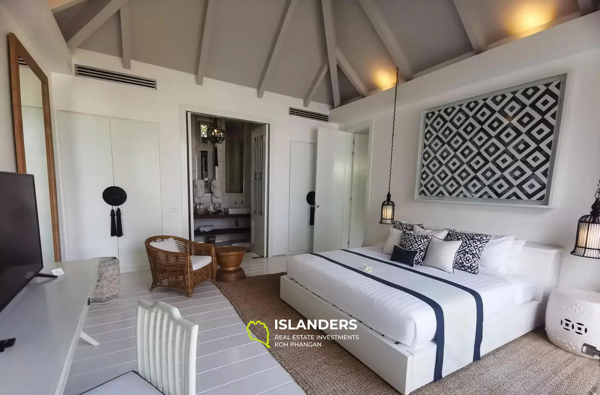 Exquisite 9BR Beachfront Luxury Villa in Chaweng 