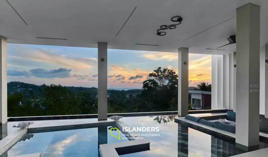 Amazing Ultra-Modern Villa in Bangrak for Sale