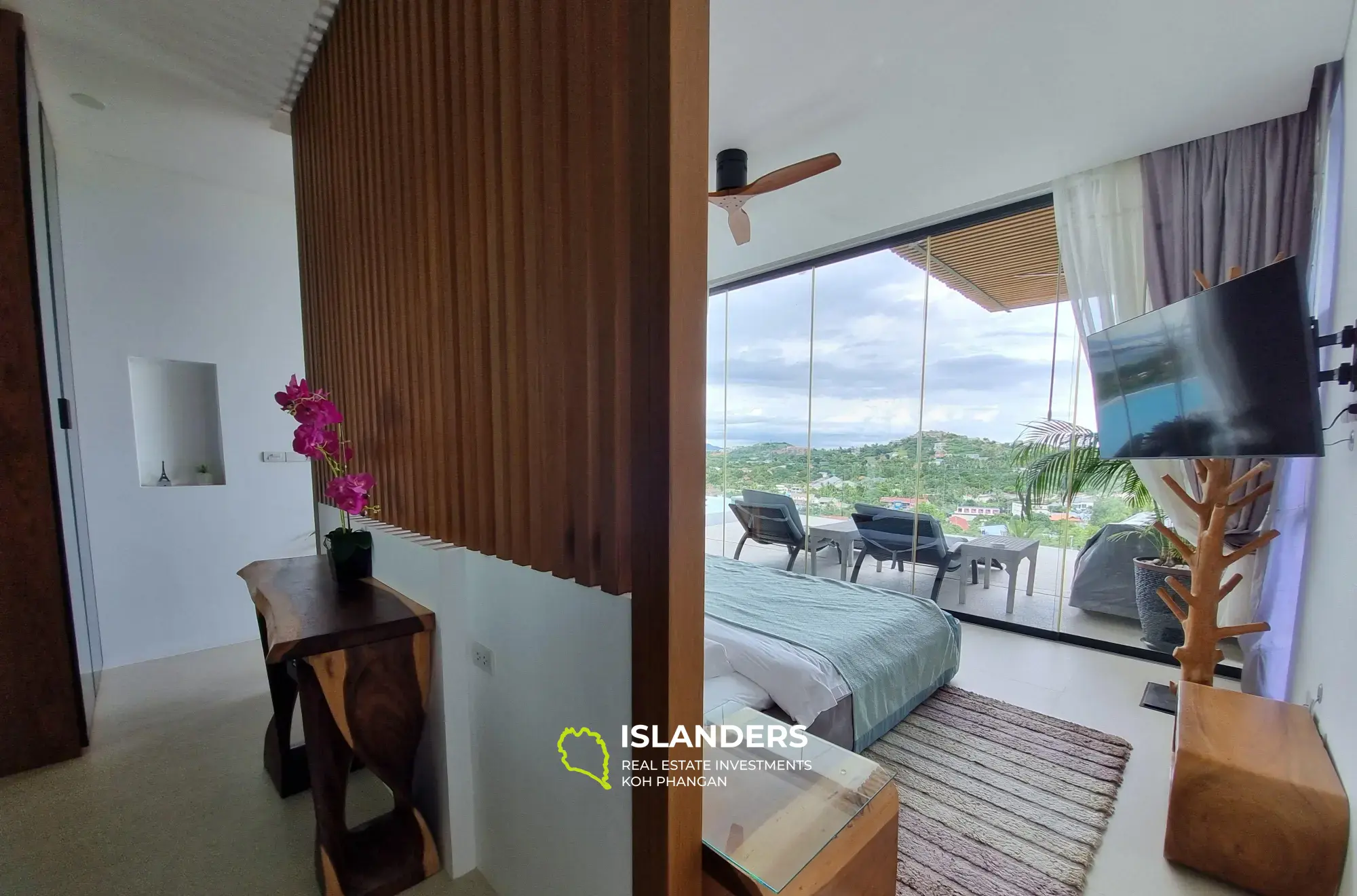 Amazing Ultra-Modern Villa in Bangrak for Sale