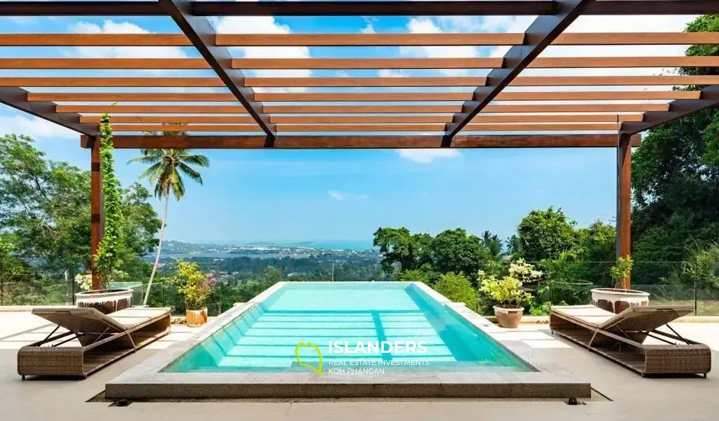 Superbe villa avec vue sur la mer à Chaweng Hills à vendre