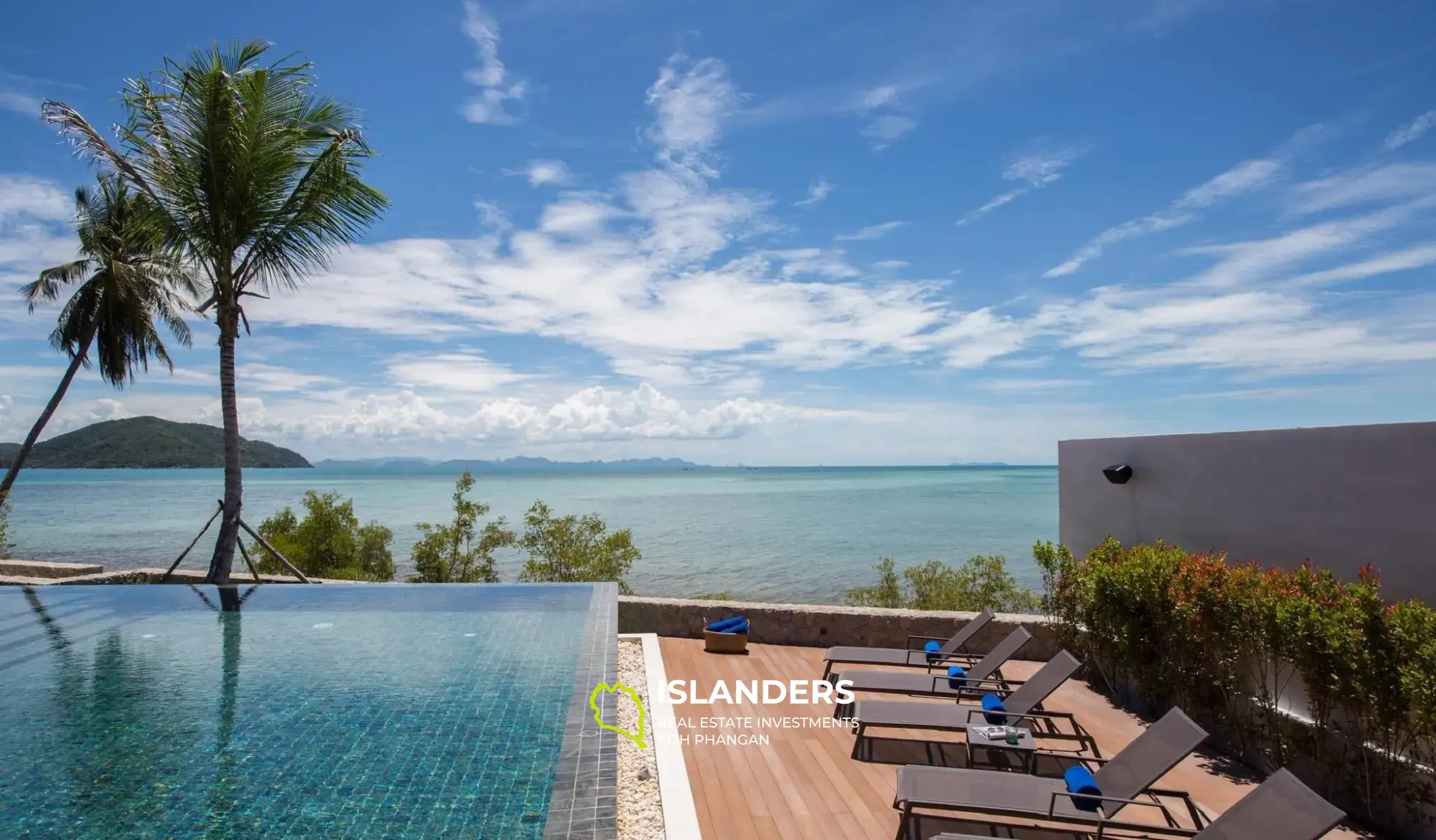 Beautiful 7BR Beachfront Villa with Sunset Views