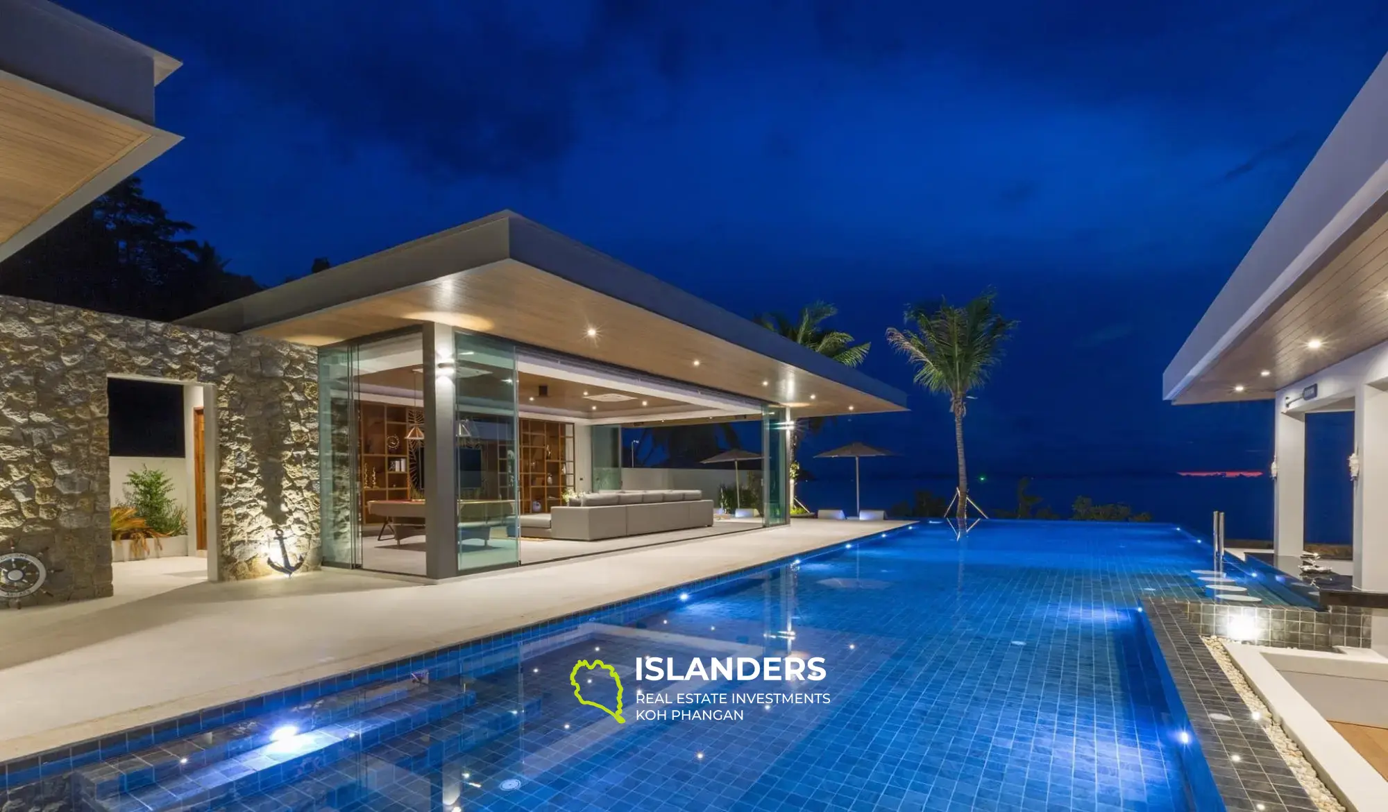 Beautiful 7BR Beachfront Villa with Sunset Views