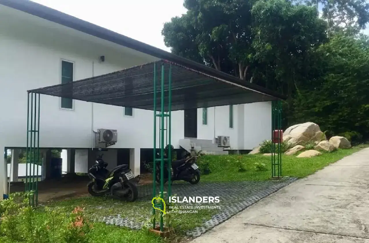 Villa mit 4 Schlafzimmern + Bungalow mit 1 Schlafzimmer und Blick auf das Meer bei Sonnenuntergang