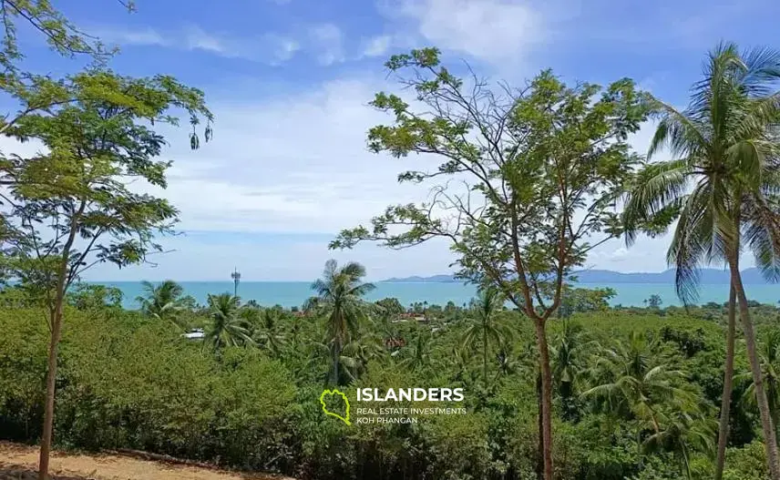 Terrain avec vue mer à vendre à Maenam