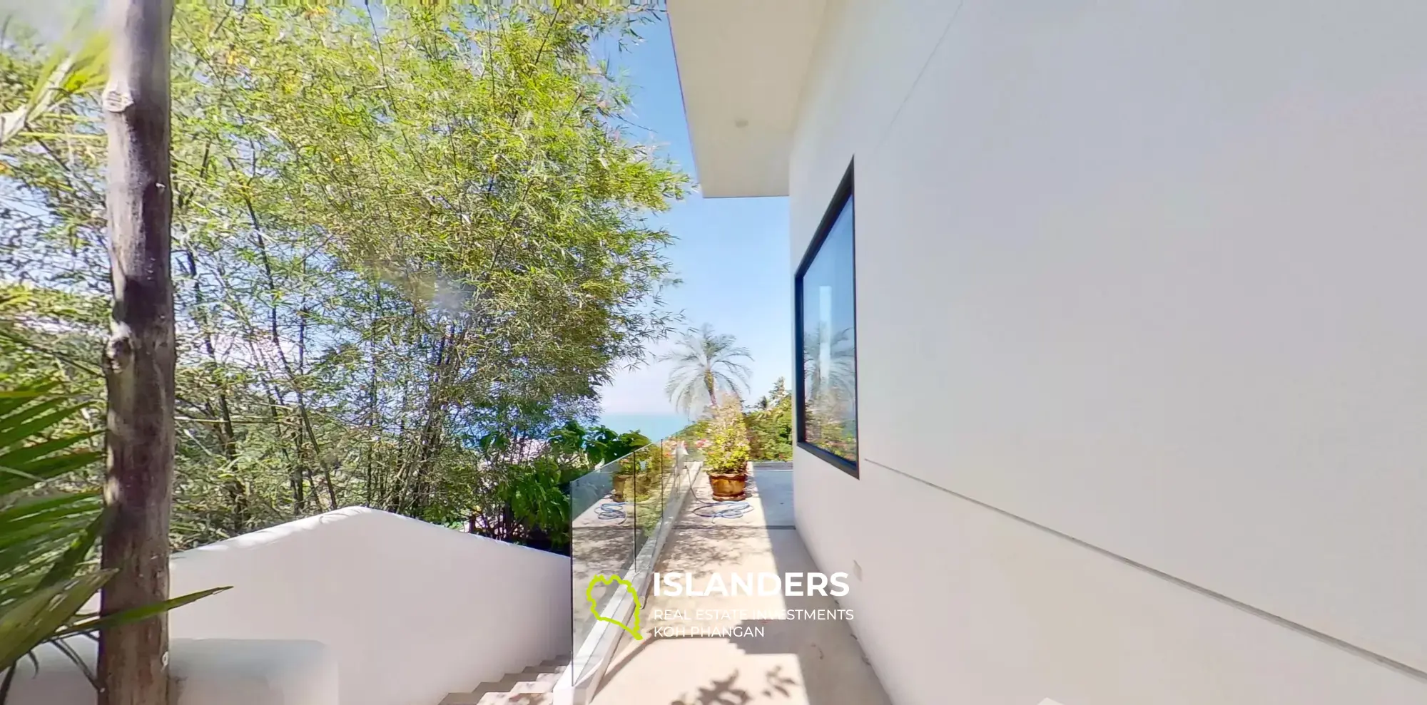 Villa neuve de style moderne à vendre à Chaweng Noi