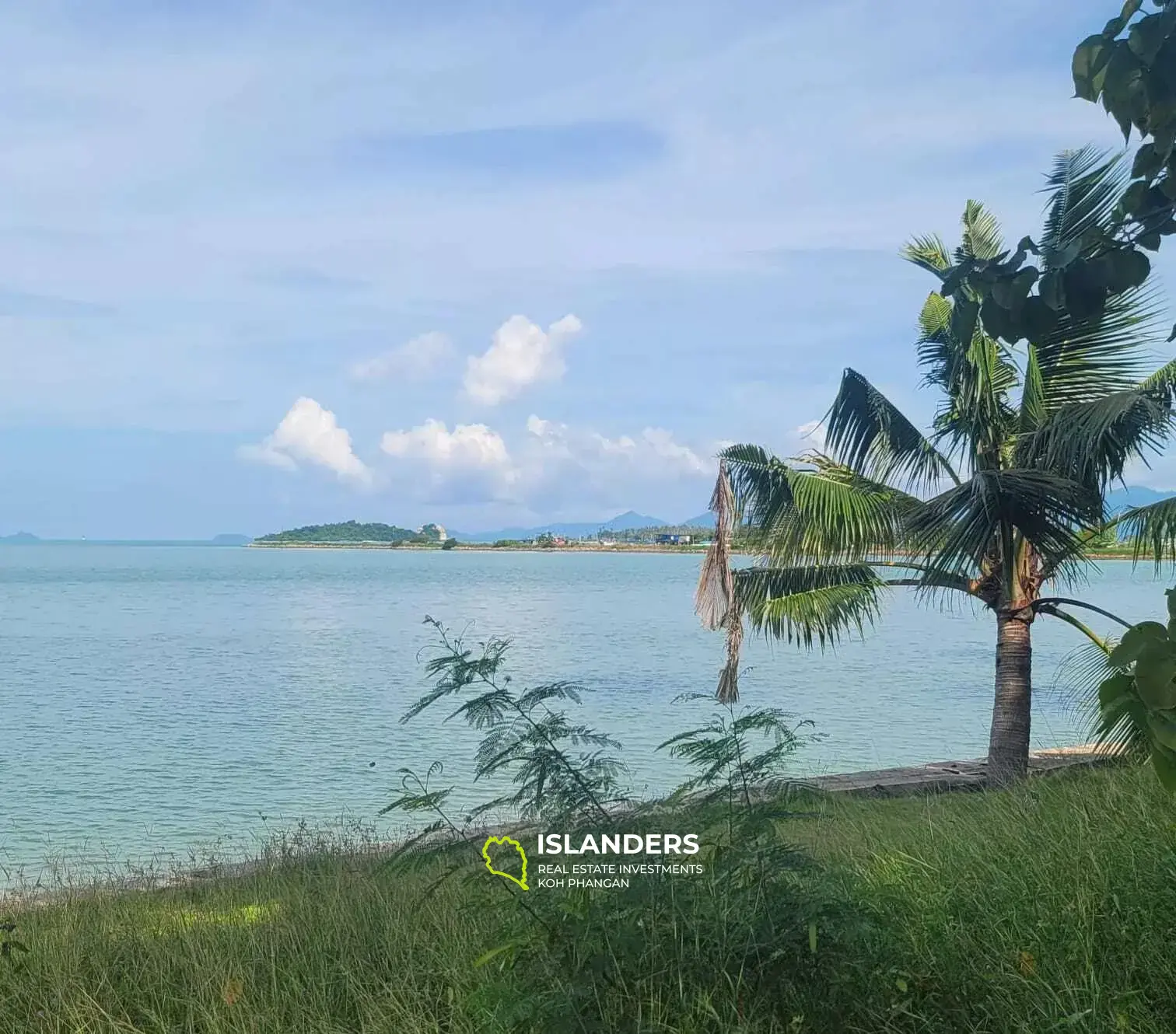 Erstklassiges Strandgrundstück in Plai Laem