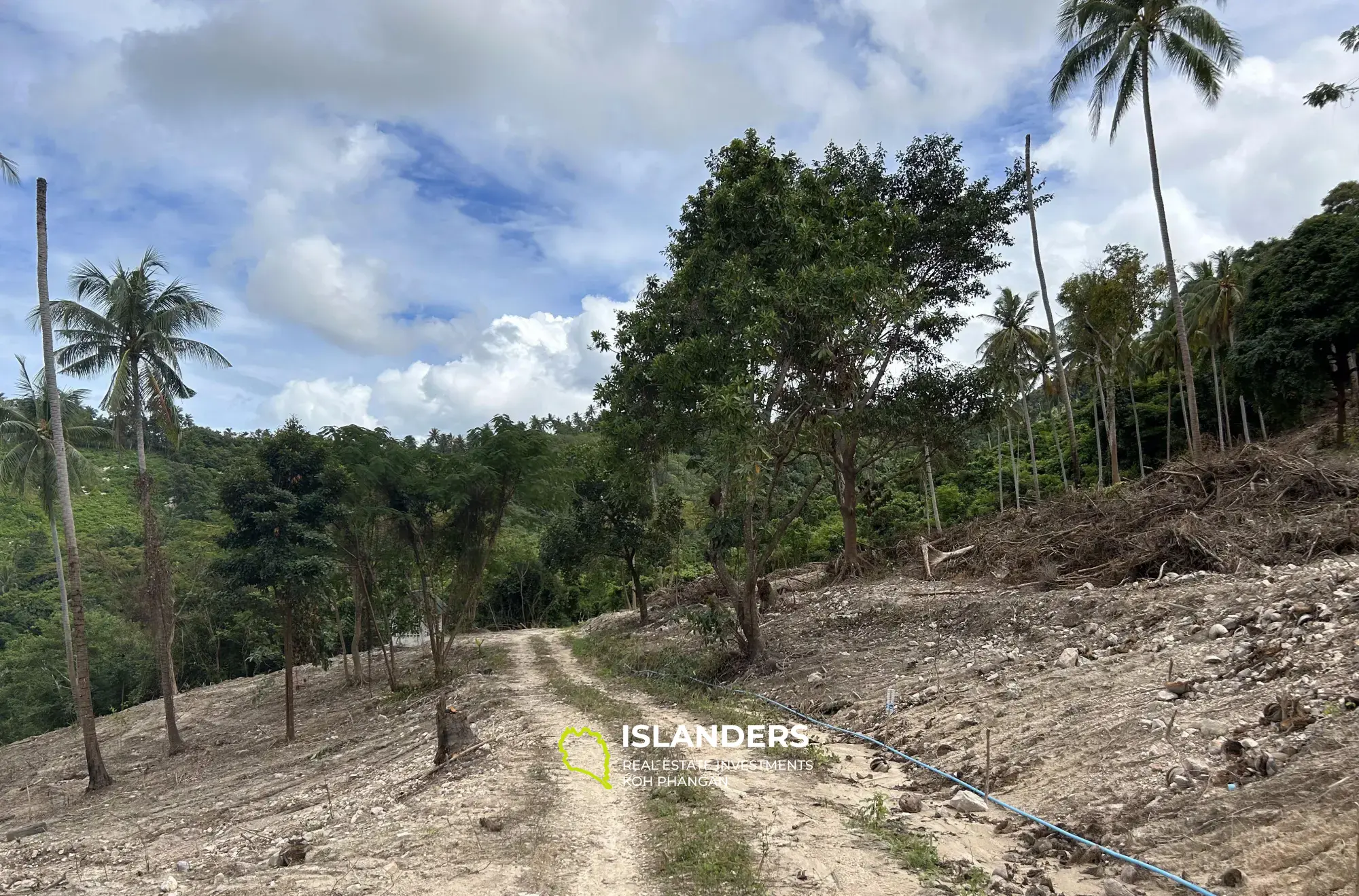 Sea View Land for Sale near Maenam Beach