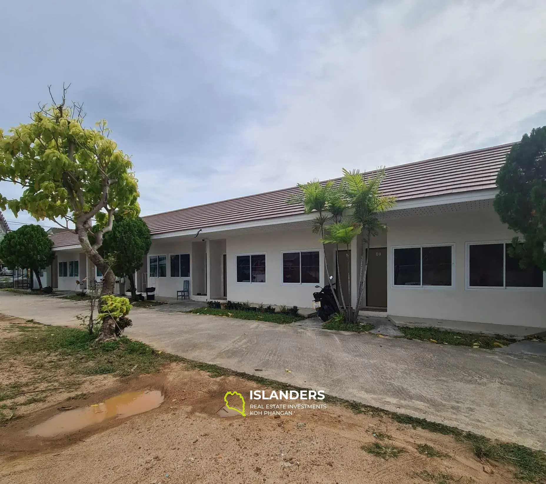 1 Rai Beachfront in Bangrak Beach for Sale 