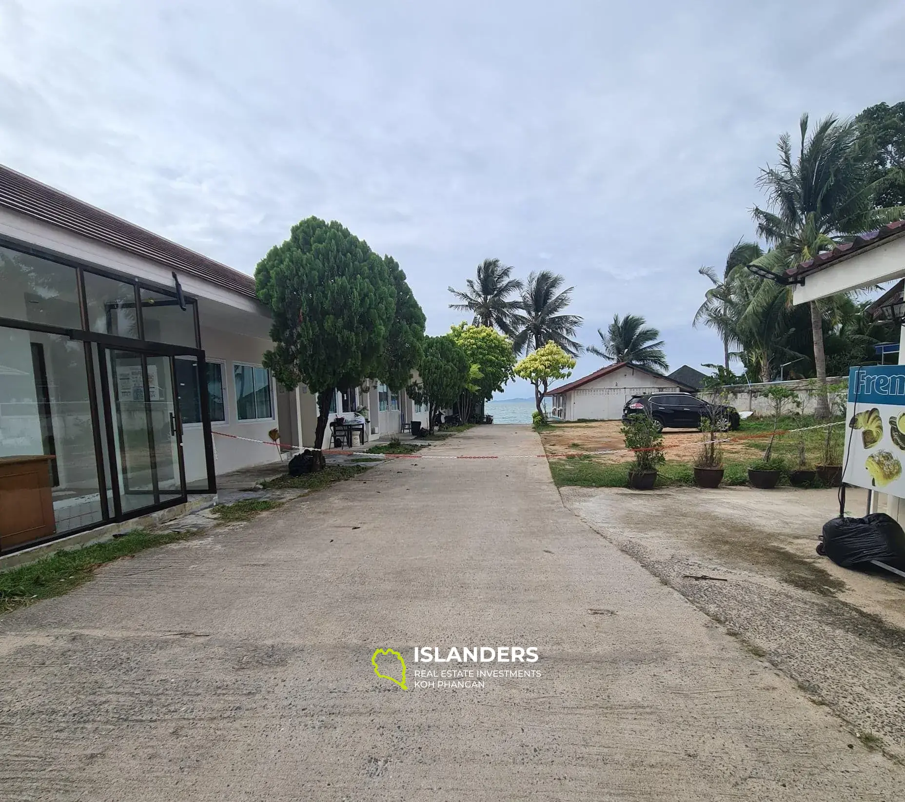 1 Rai Beachfront in Bangrak Beach zu verkaufen