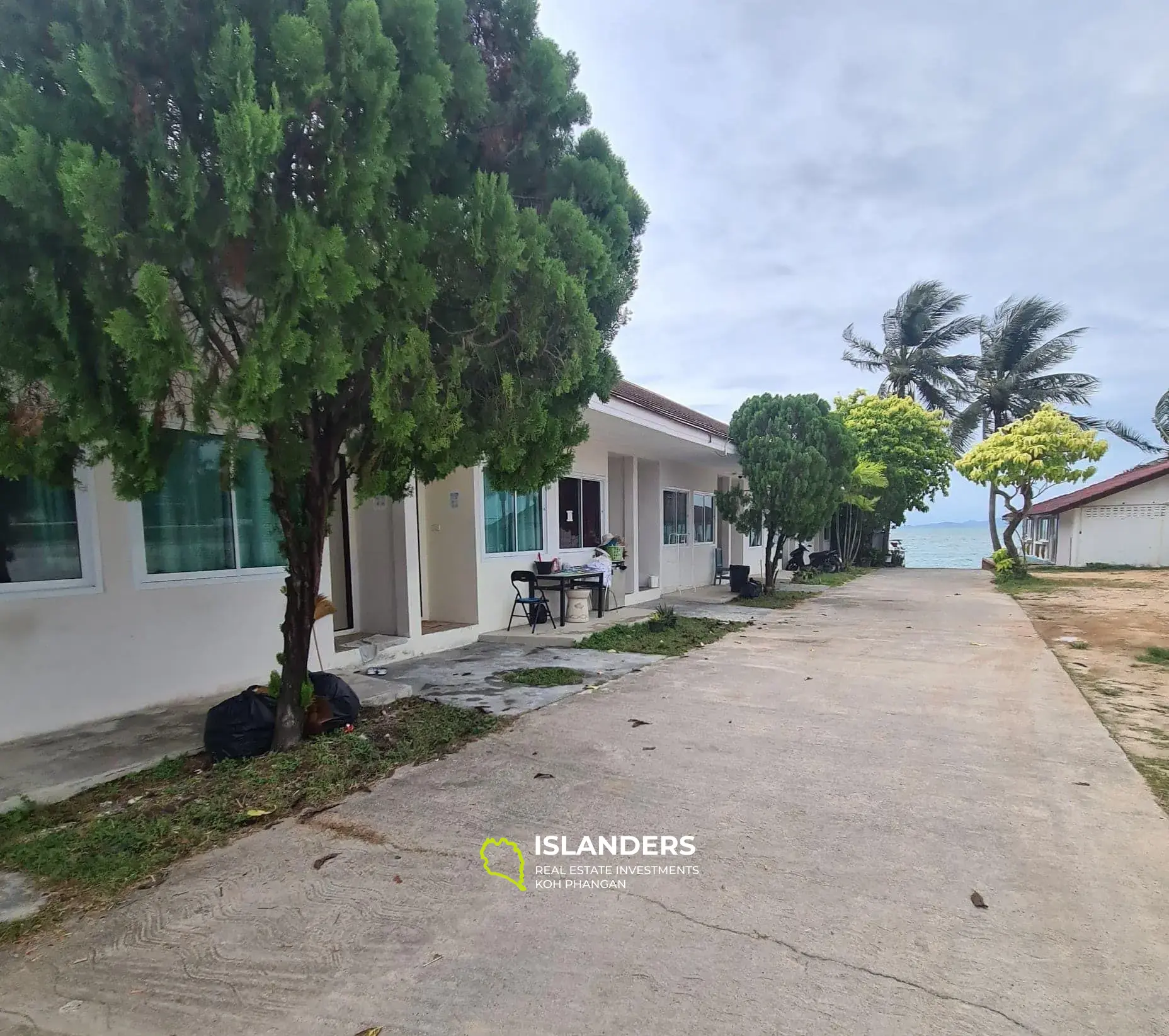 1 Rai Beachfront in Bangrak Beach zu verkaufen