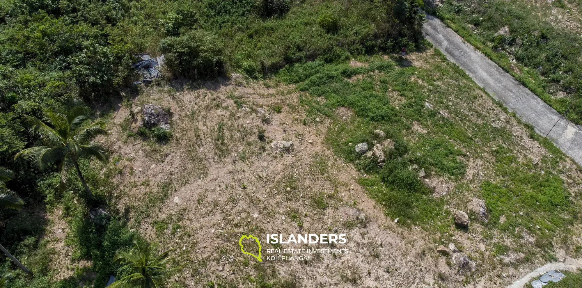 Terrain de bonne taille avec vue sur la mer à Bang Po