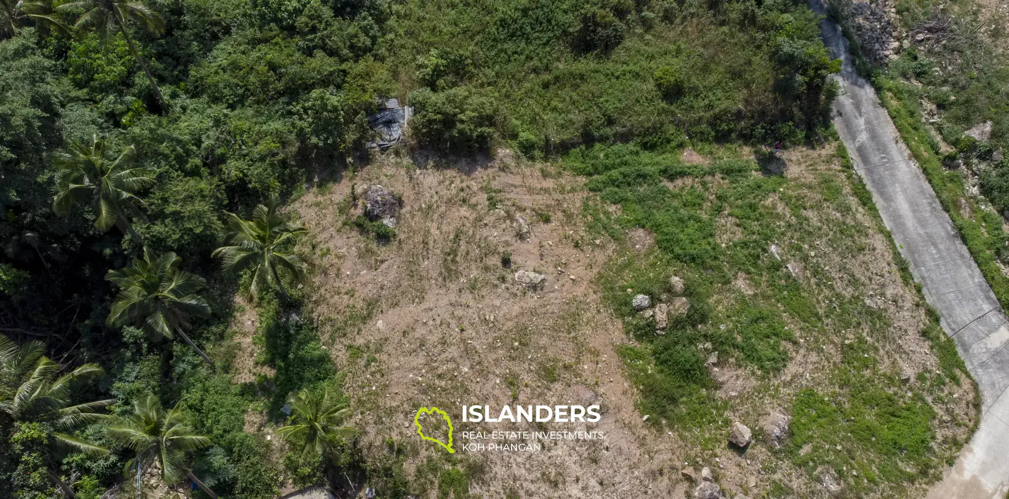 Terrain de bonne taille avec vue sur la mer à Bang Po