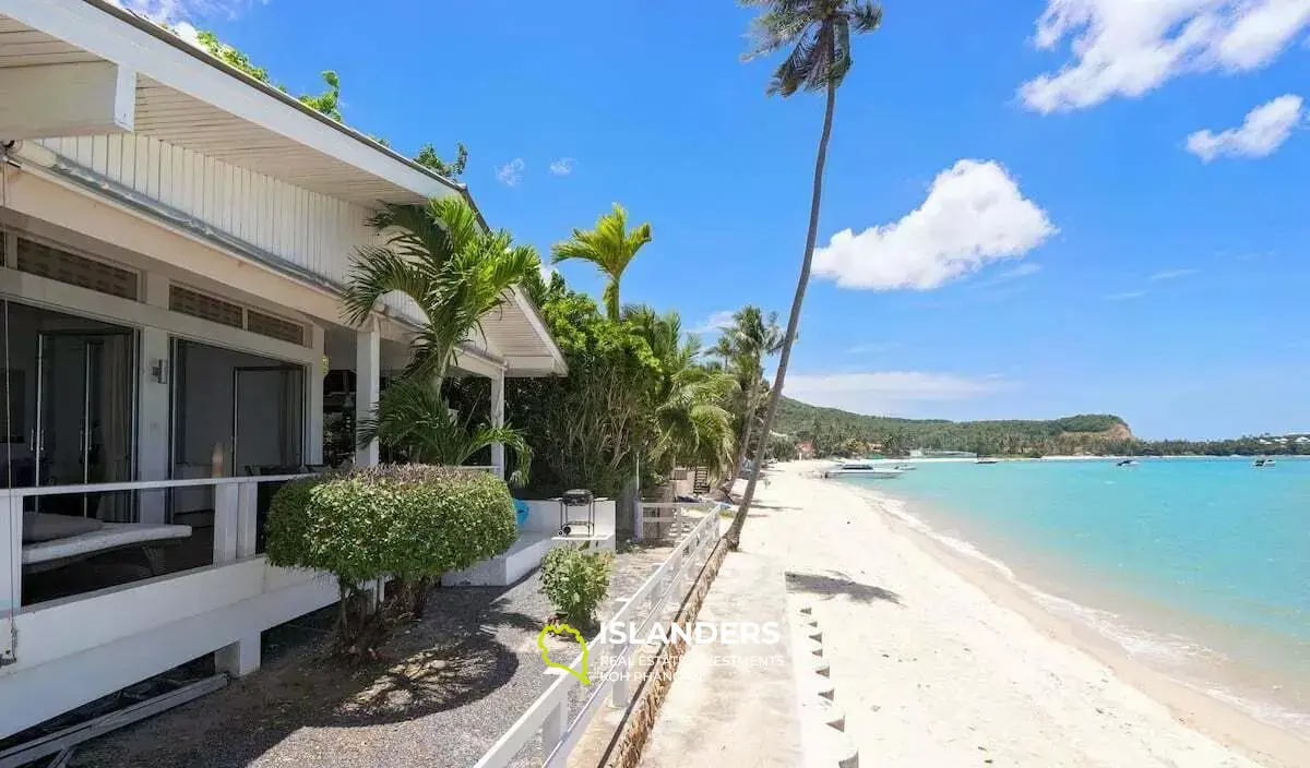 Strandvilla mit 3 Schlafzimmern und großem Garten in Bangrak