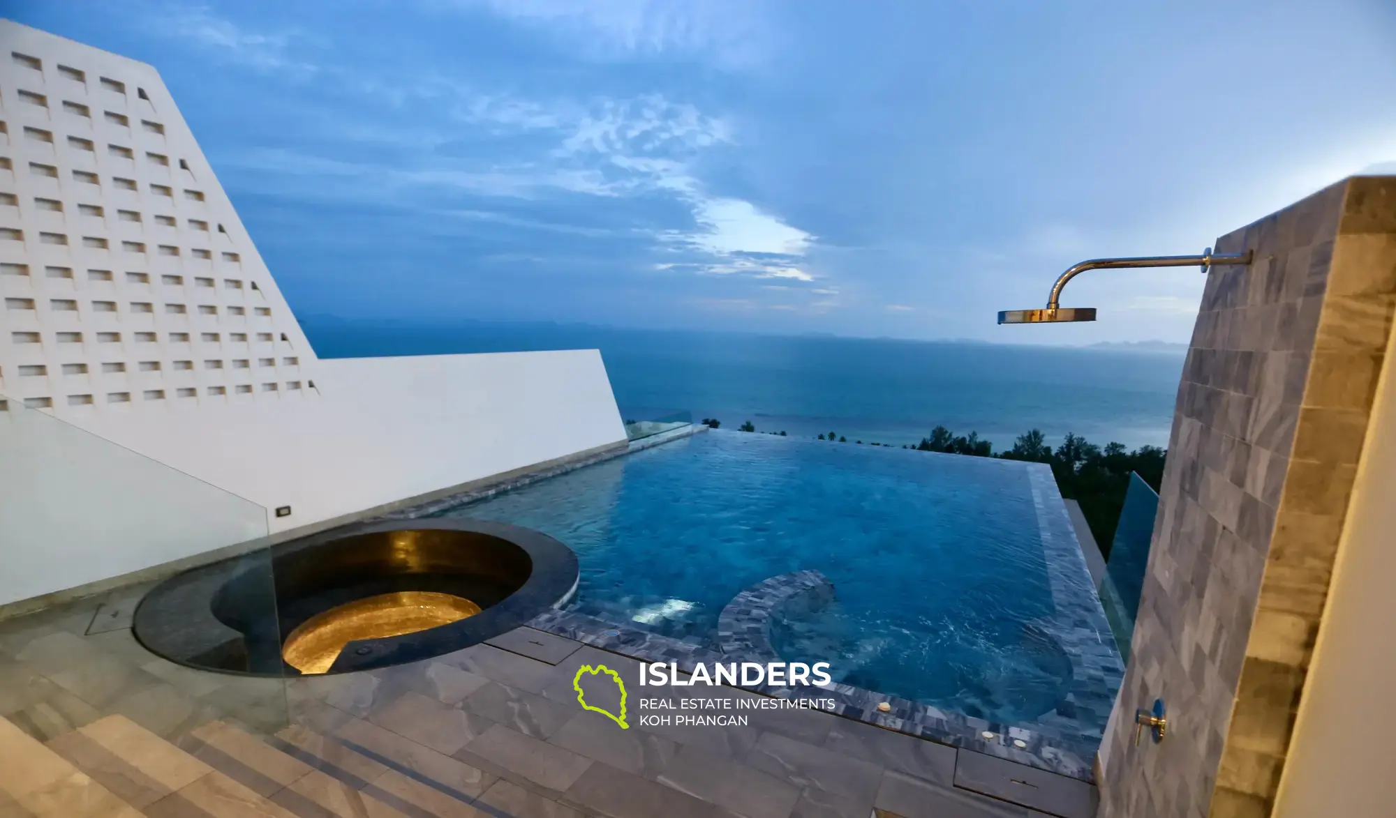 New Amazing 5 Bedroom Seaview Villa for Sale 