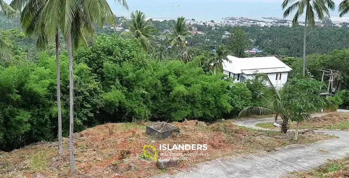 Terrain avec vue sur la mer à Ang Thong à vendre