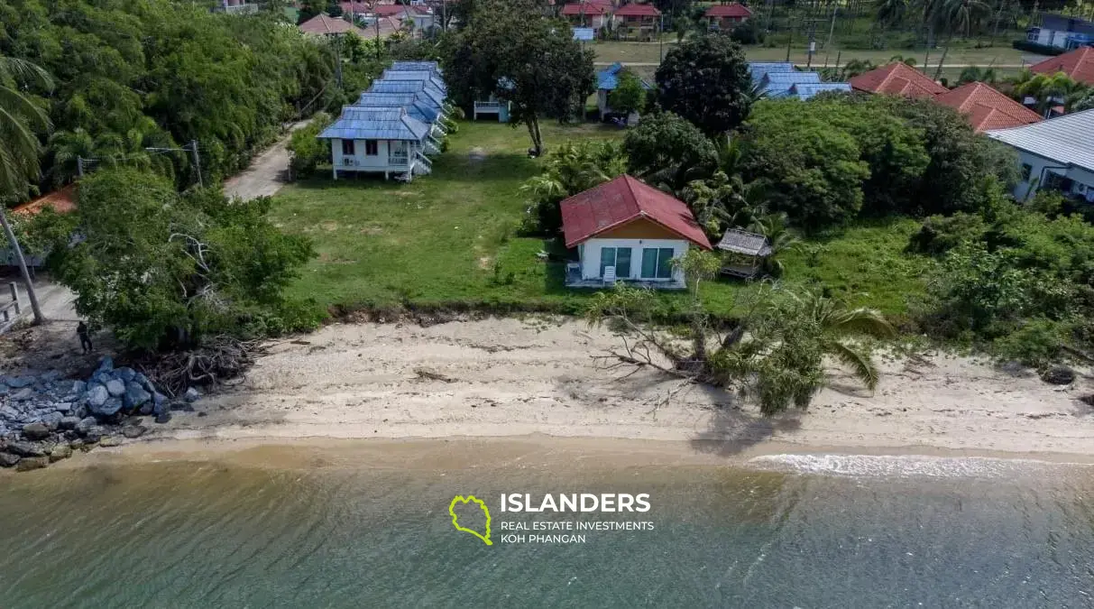 Terrain en bord de mer à Lipa Noi avec 1 maison et 7 bungalows