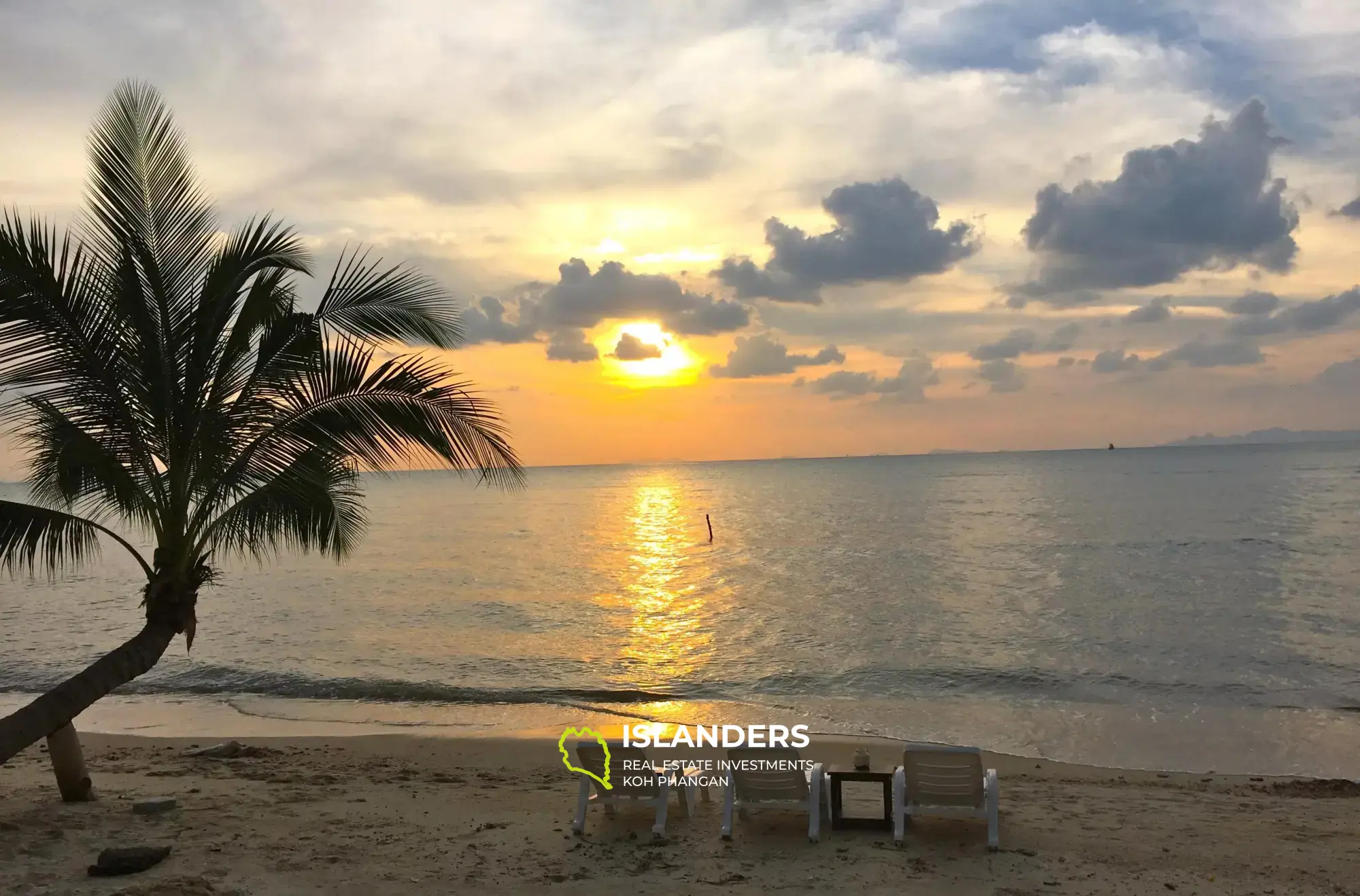 Strandgrundstück in Lipa Noi mit 1 Haus und 7 Bungalows