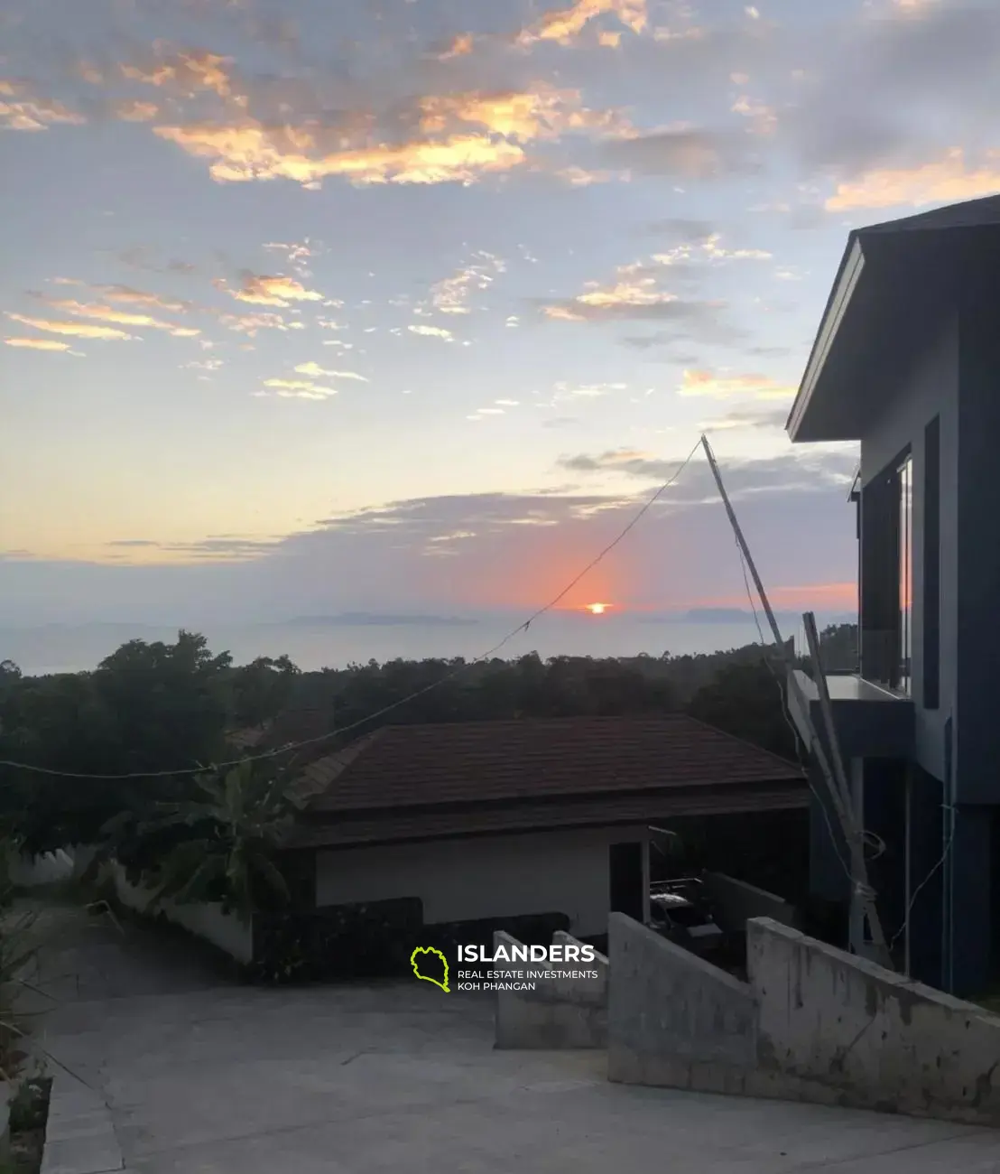 Une Villa avec Grand Terrain Vue Mer à Nathon