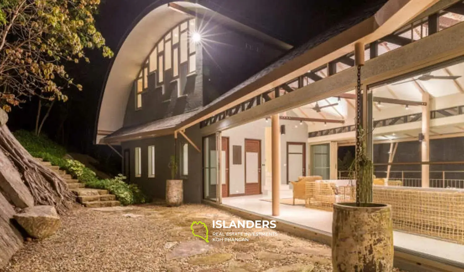 Villa de 4 chambres à vendre au domaine Santikhiri