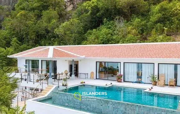 Villa 5BR avec vue partielle sur la mer à Bang Por