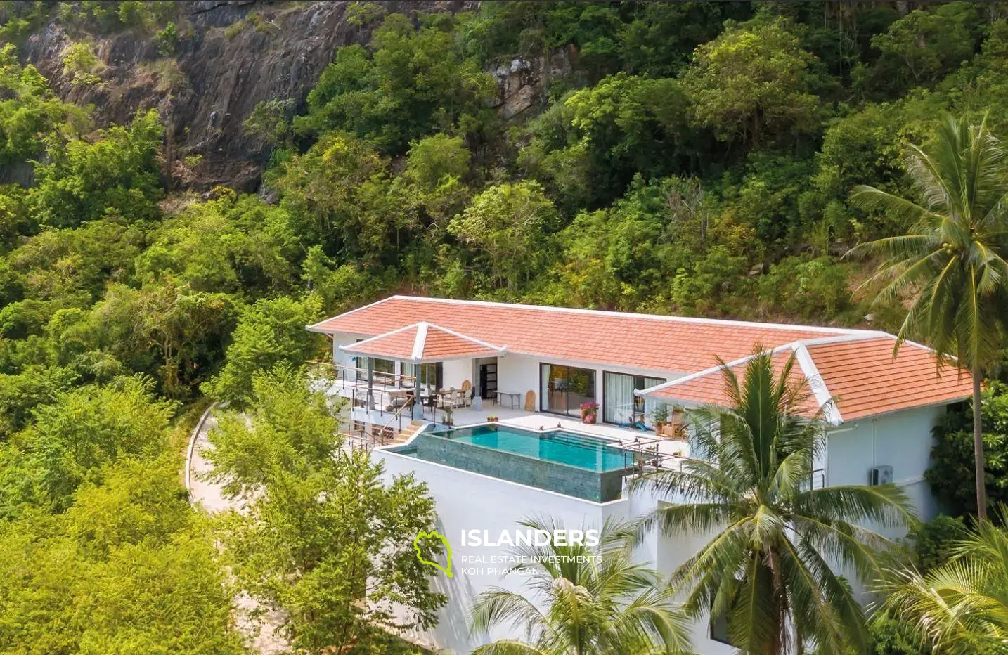 Villa mit 5 Schlafzimmern und teilweisem Meerblick in Bang Por