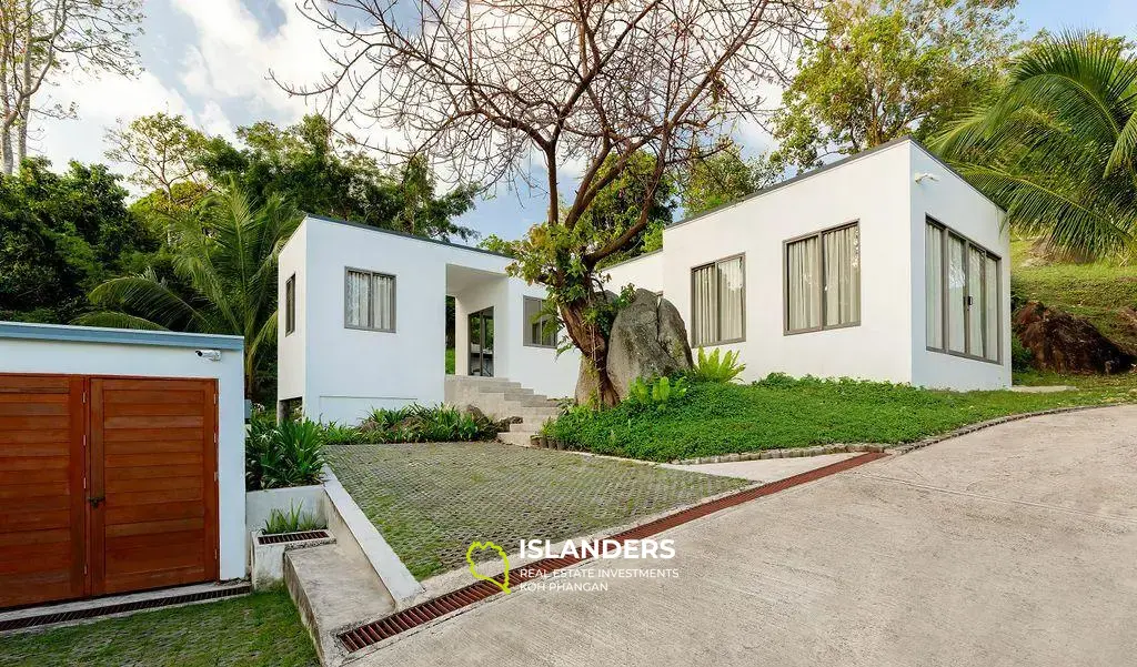 Villa mit 5 Schlafzimmern und Meerblick zum Verkauf in Sanh Kiri Kham