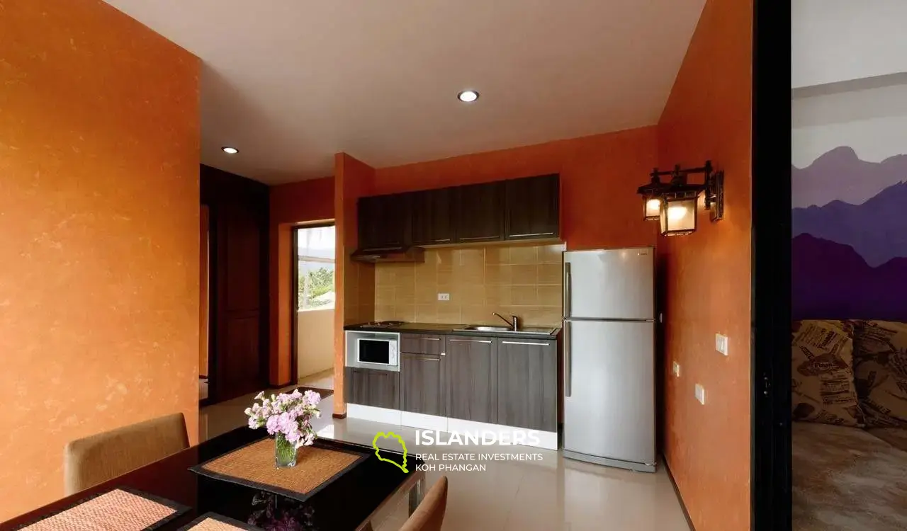 ขายคอนโดสตูดิโอพร้อมวิวสระว่ายน้ำที่ Avanta Condominium